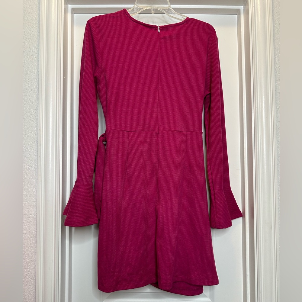 Wrap Tie‎ Waist Long Bell Sleeve Mini Elegant Burgundy Size Large dress - Picture 4 of 11
